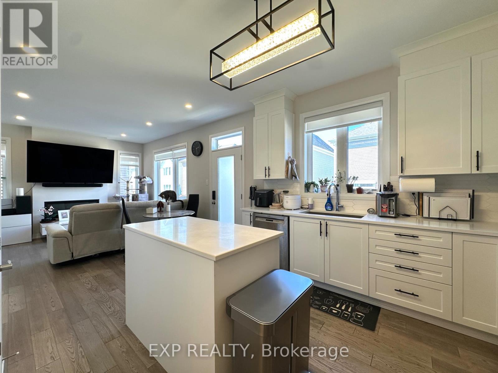 3073 Travertine Way, Ottawa, Ontario  K2J 6W9 - Photo 8 - X13825006