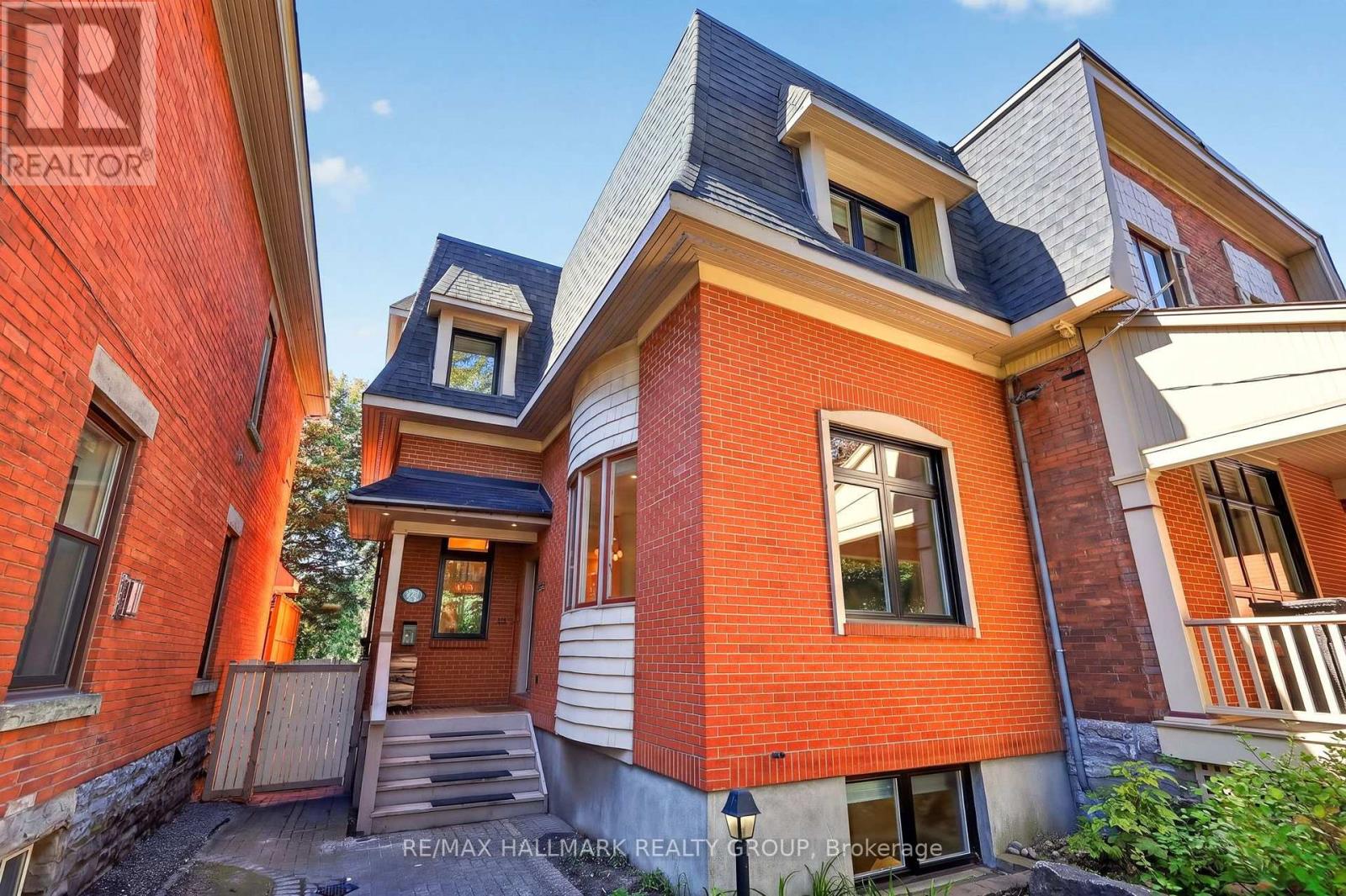 22 RALPH STREET, ottawa, Ontario