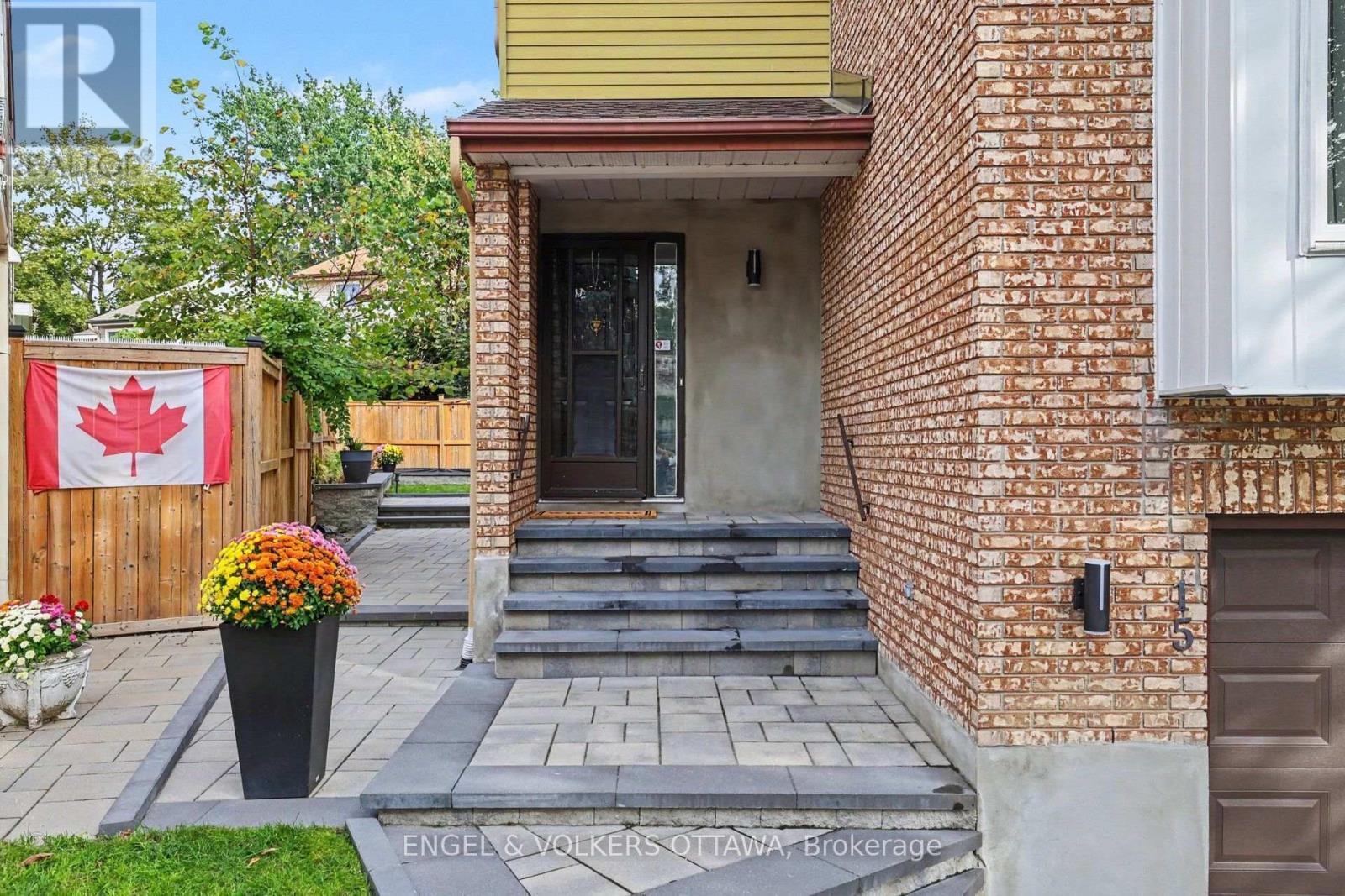 15 Archer Square, Ottawa, Ontario  K1V 9Y8 - Photo 4 - X13825066