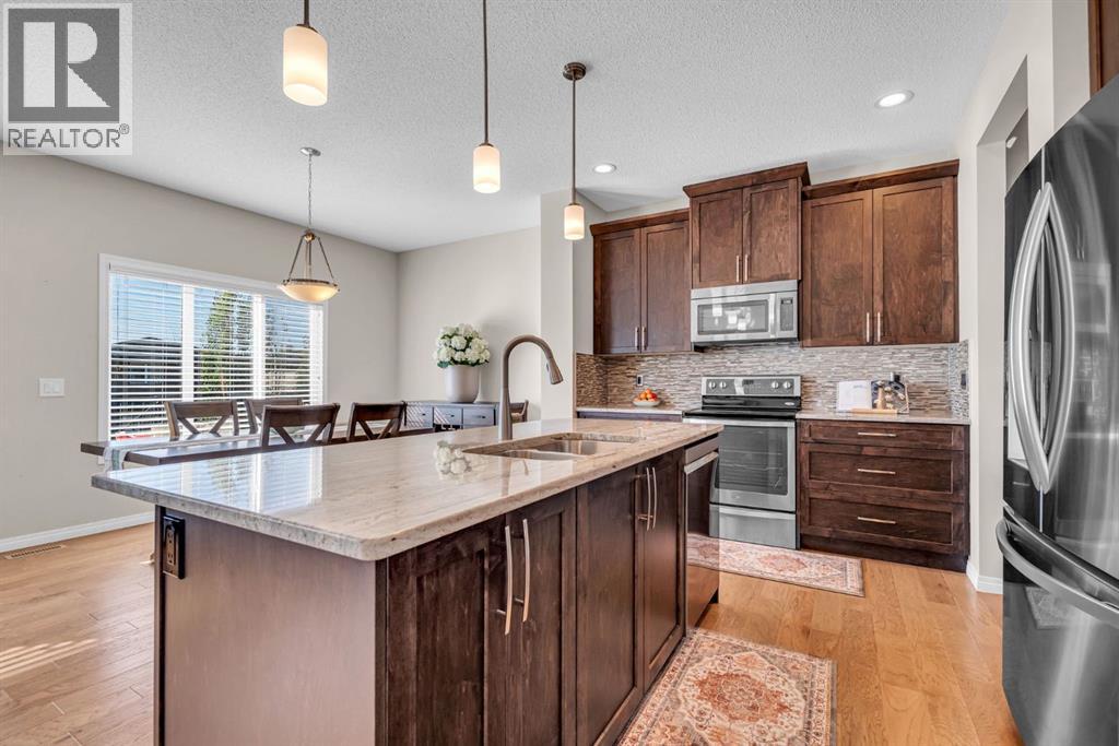 21 Mount Rae Heights, Okotoks, Alberta  T1S 0M6 - Photo 15 - A2347772