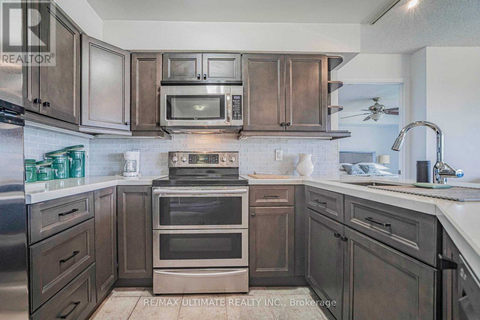 513 - 872 Sheppard Avenue W, Toronto, Ontario M3H 5V5 - Photo 12 - C13821886