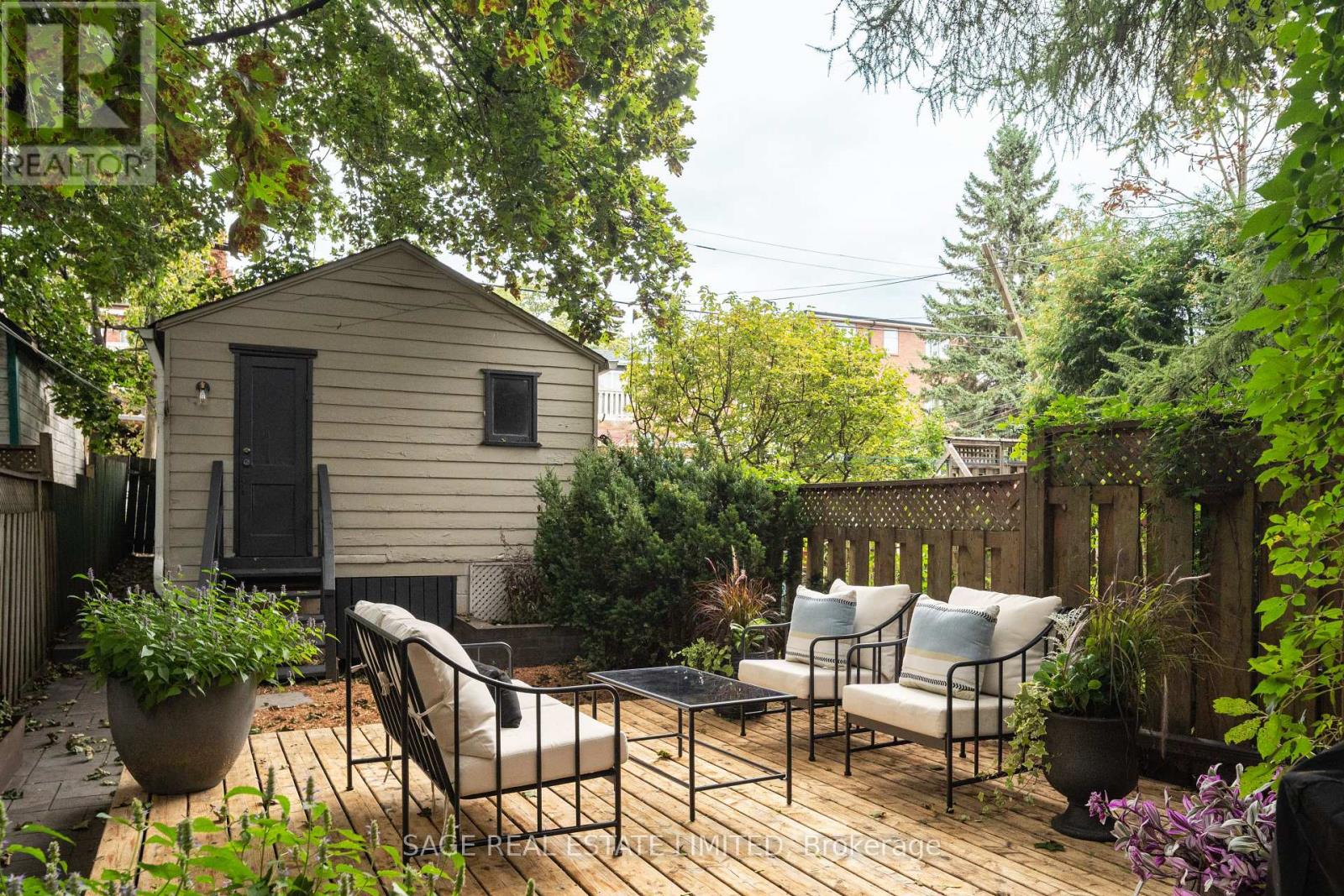 121 Glendale Avenue, Toronto, Ontario  M6R 2T3 - Photo 37 - W13824900