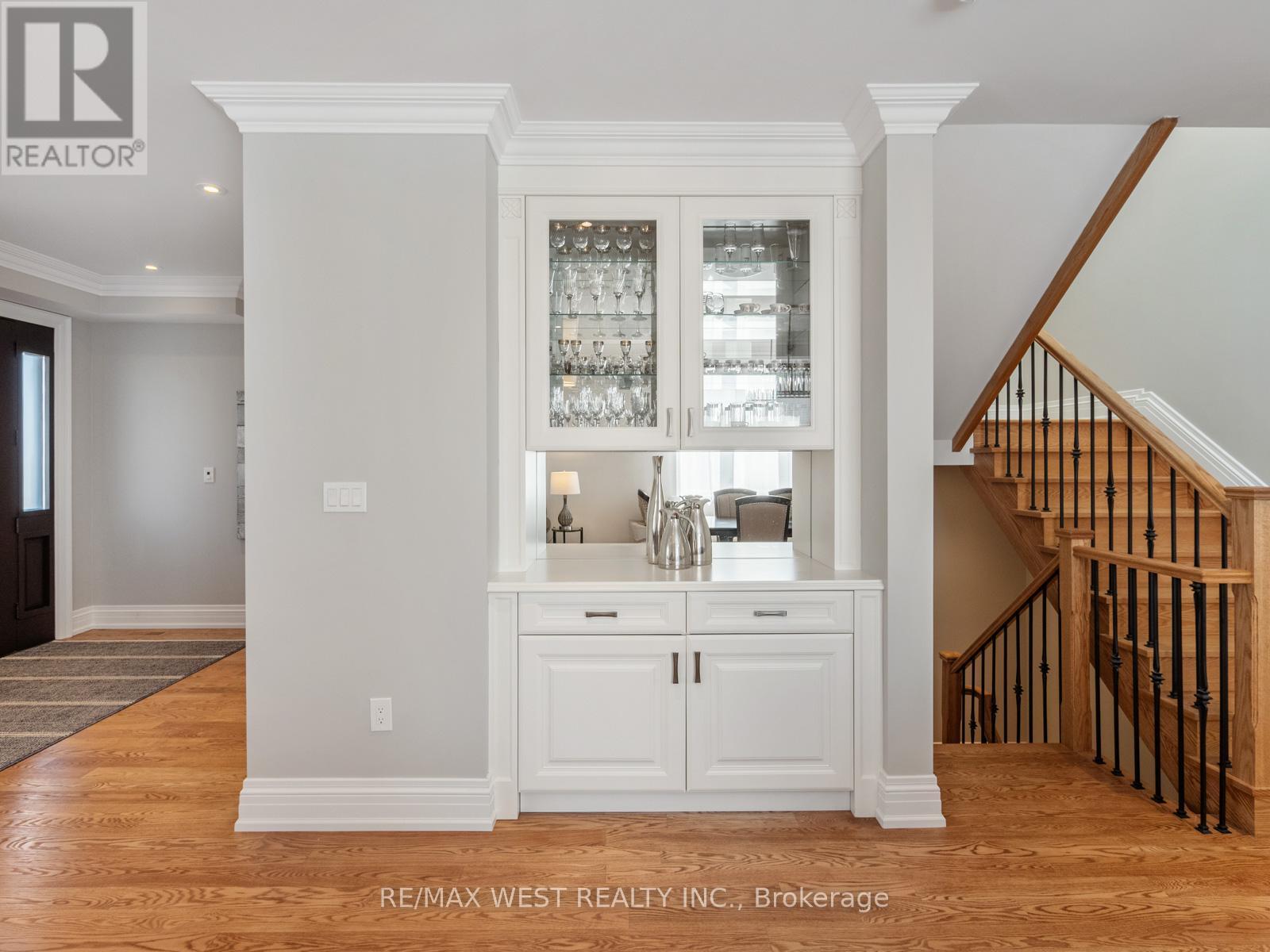 5 Paula Boulevard, Toronto, Ontario  M8W 4B5 - Photo 9 - W13824916