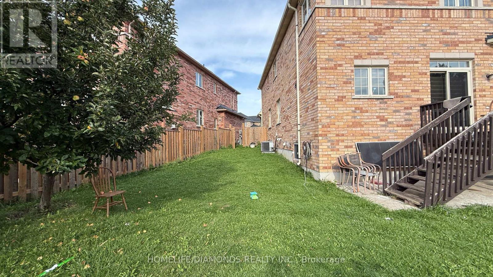 12 Oakhaven Road, Brampton, Ontario  L6P 2Y3 - Photo 17 - W13824950