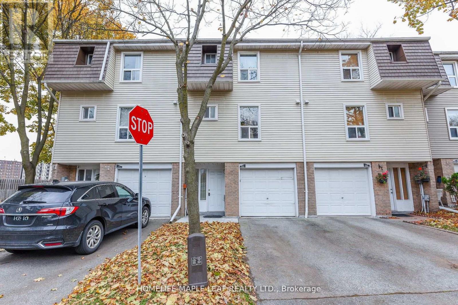85 ENMOUNT DRIVE, Brampton, Ontario