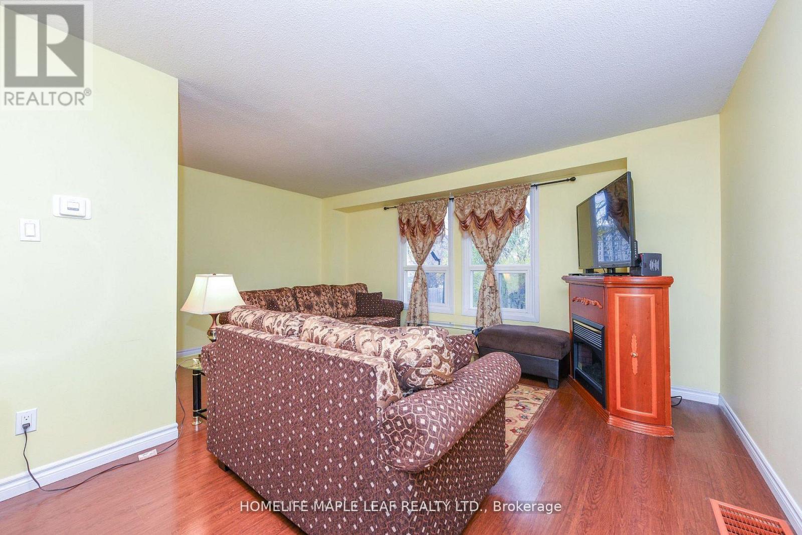 85 Enmount Drive, Brampton, Ontario L6T 4C9 - Photo 14 - W13824968