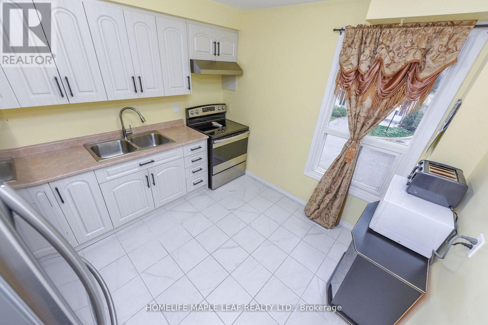 85 Enmount Drive, Brampton, Ontario L6T 4C9 - Photo 27 - W13824968