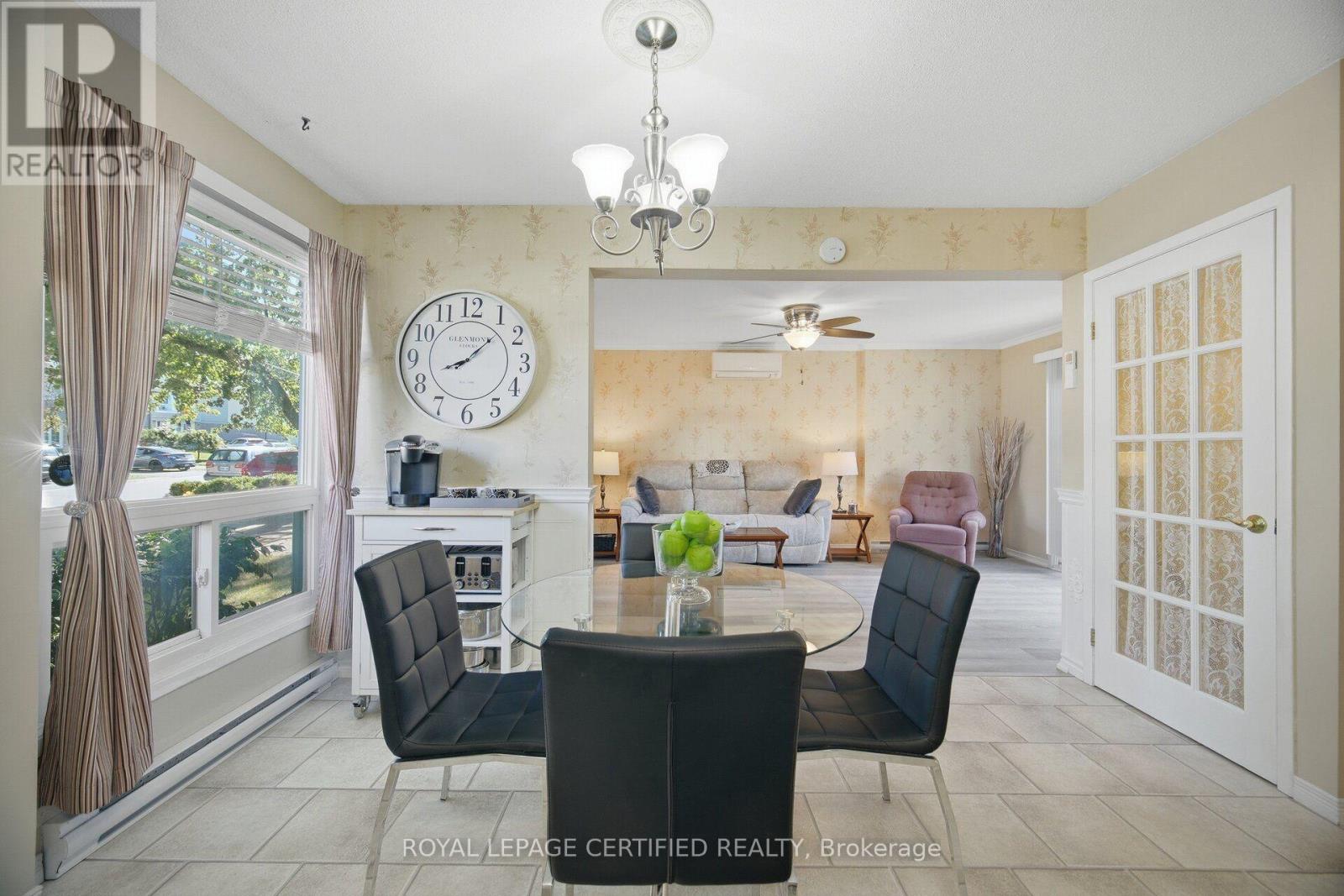 2 Grove Park Square, Brampton, Ontario  L6S 2K3 - Photo 16 - W13825012