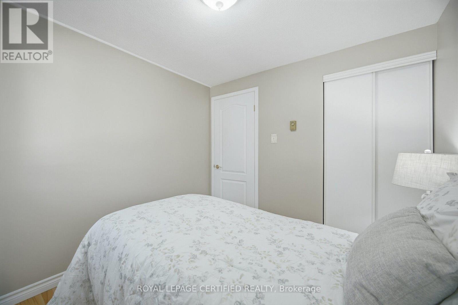 2 Grove Park Square, Brampton, Ontario  L6S 2K3 - Photo 29 - W13825012