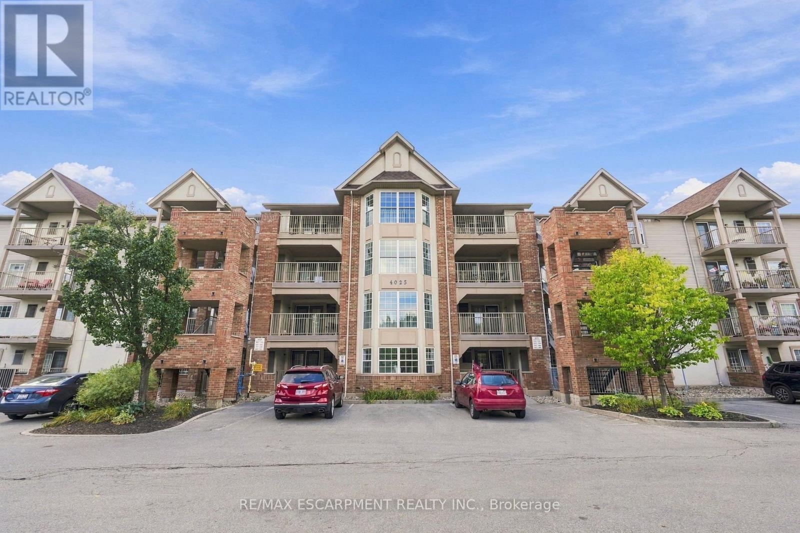 310 - 4025 KILMER DRIVE, Burlington, Ontario
