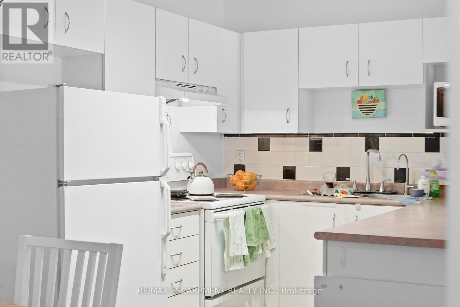 310 - 4025 Kilmer Drive, Burlington, Ontario  L7M 4M5 - Photo 10 - W13825068