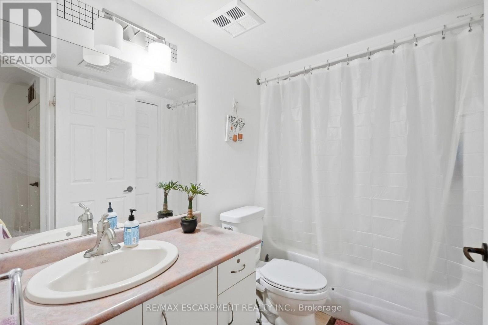 310 - 4025 Kilmer Drive, Burlington, Ontario  L7M 4M5 - Photo 15 - W13825068