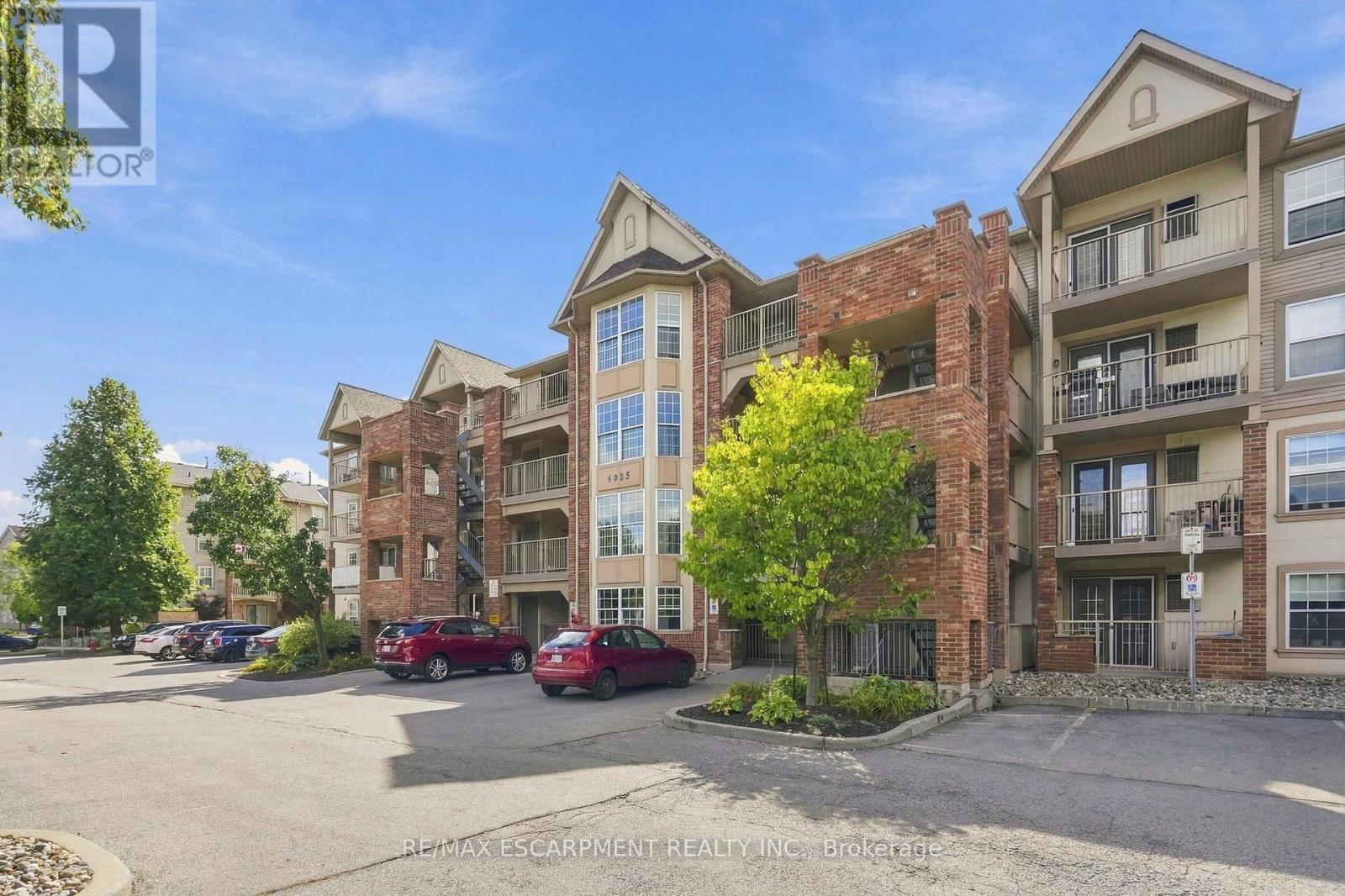 310 - 4025 Kilmer Drive, Burlington, Ontario  L7M 4M5 - Photo 2 - W13825068