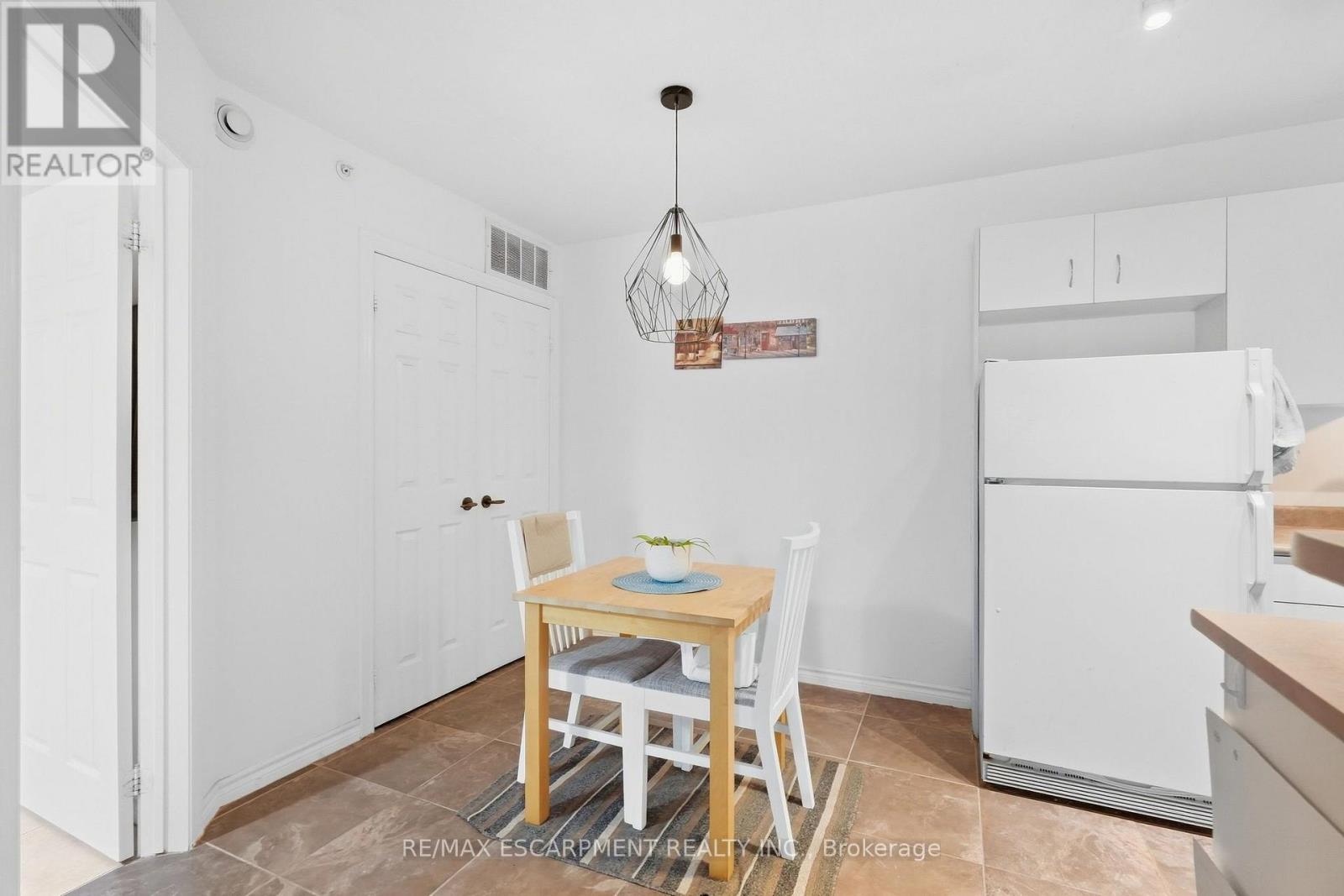 310 - 4025 Kilmer Drive, Burlington, Ontario  L7M 4M5 - Photo 9 - W13825068