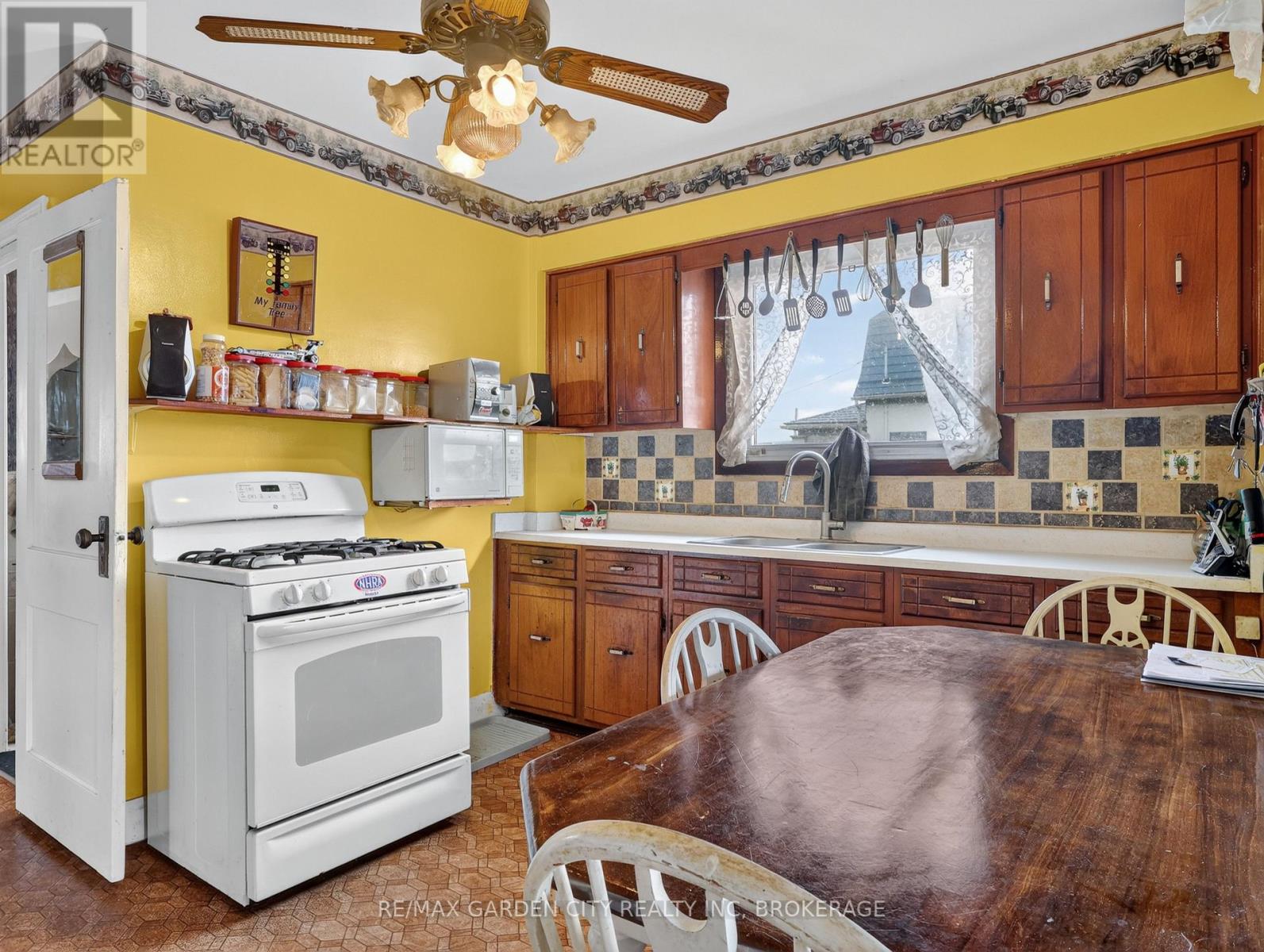 19 Cunningham Street, Thorold, Ontario  L2V 3K6 - Photo 11 - X13794242