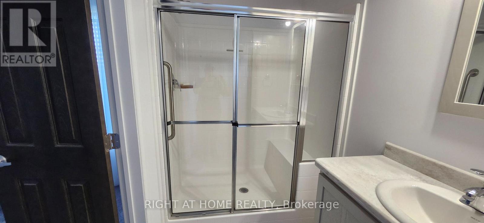 207 Spruce Street, West Grey, Ontario  N4N 0C4 - Photo 10 - X13821900