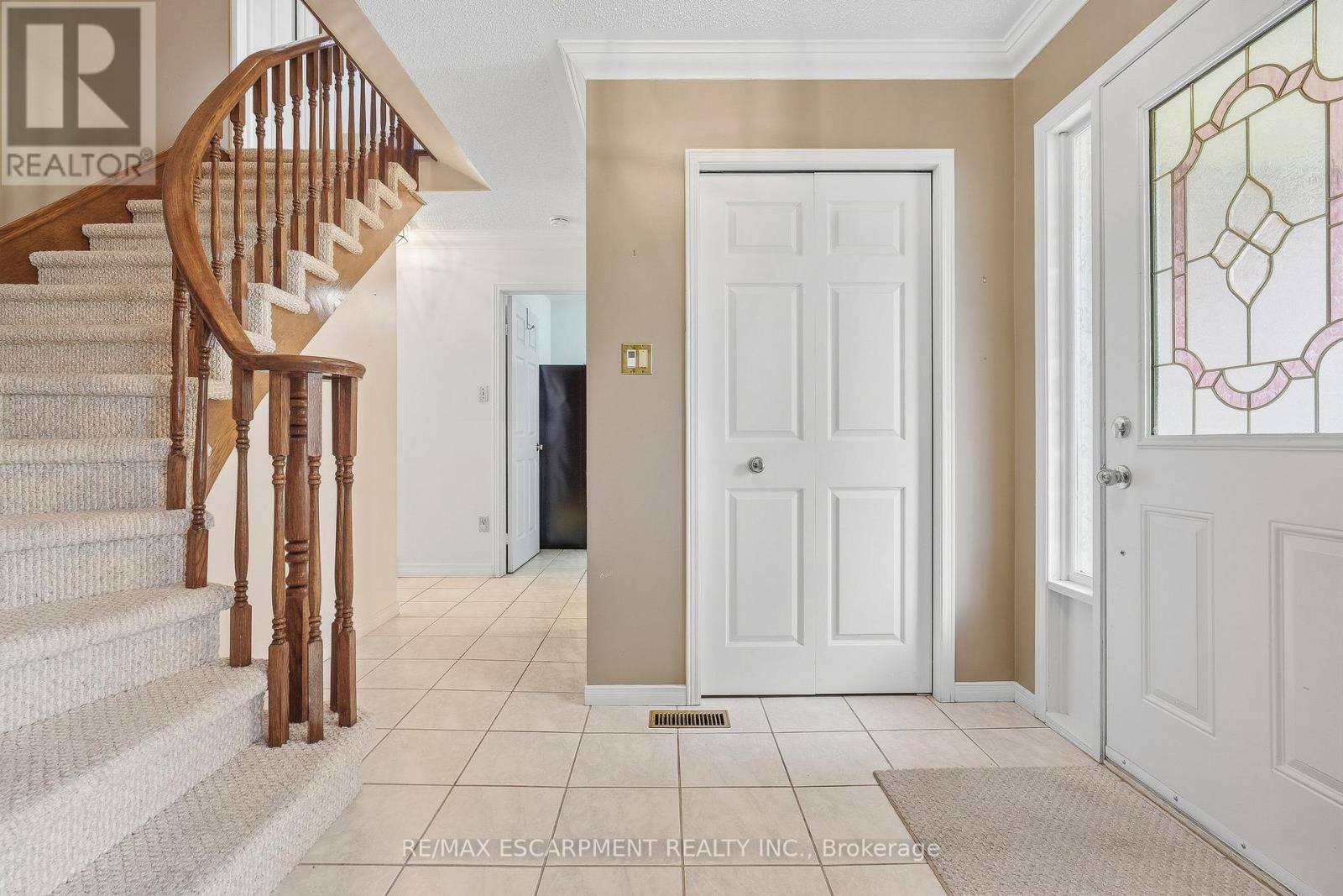 5 Michelle Drive, St. Catharines, Ontario  L2S 3E2 - Photo 3 - X13824928