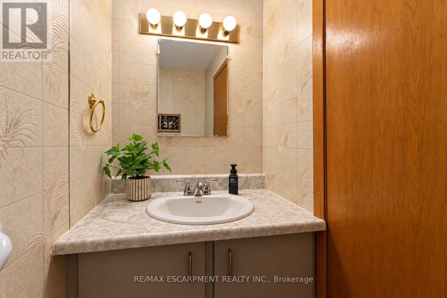 12 Brae Crest Drive, Hamilton, Ontario  L8G 3A6 - Photo 14 - X13825022