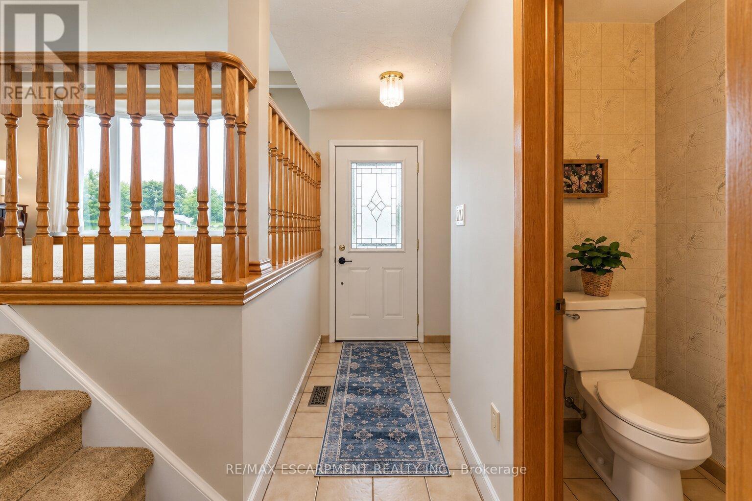 12 Brae Crest Drive, Hamilton, Ontario  L8G 3A6 - Photo 3 - X13825022