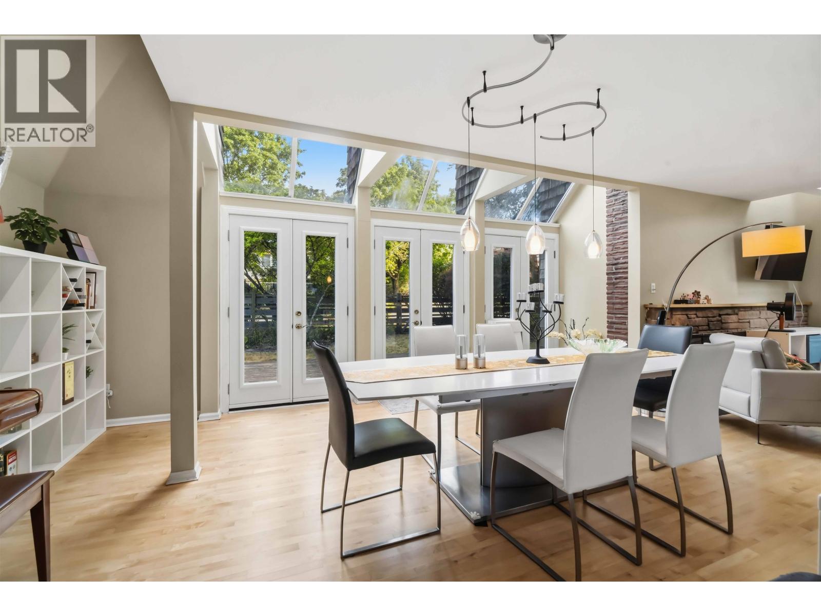7625 BORDEN STREET, Vancouver, British Columbia