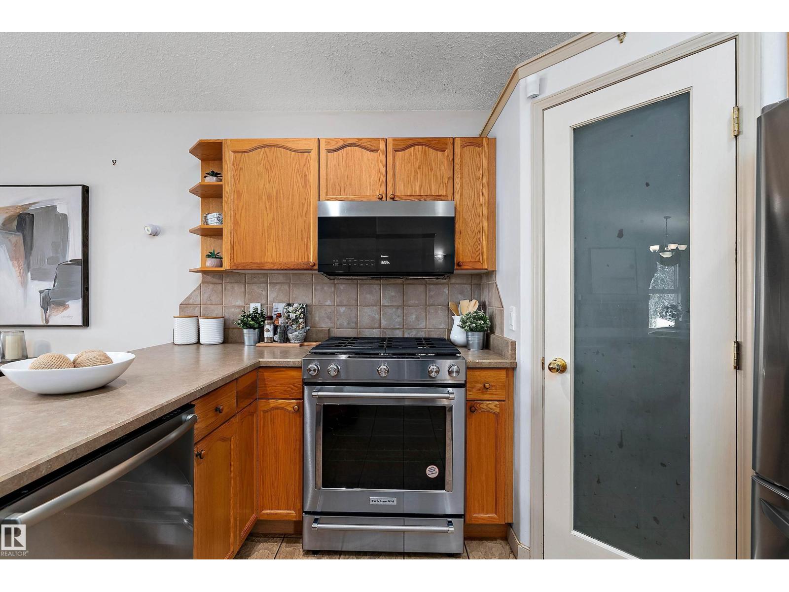 1046 Blackburn Cl Sw, Edmonton, Alberta  T6W 1C7 - Photo 10 - E4510113