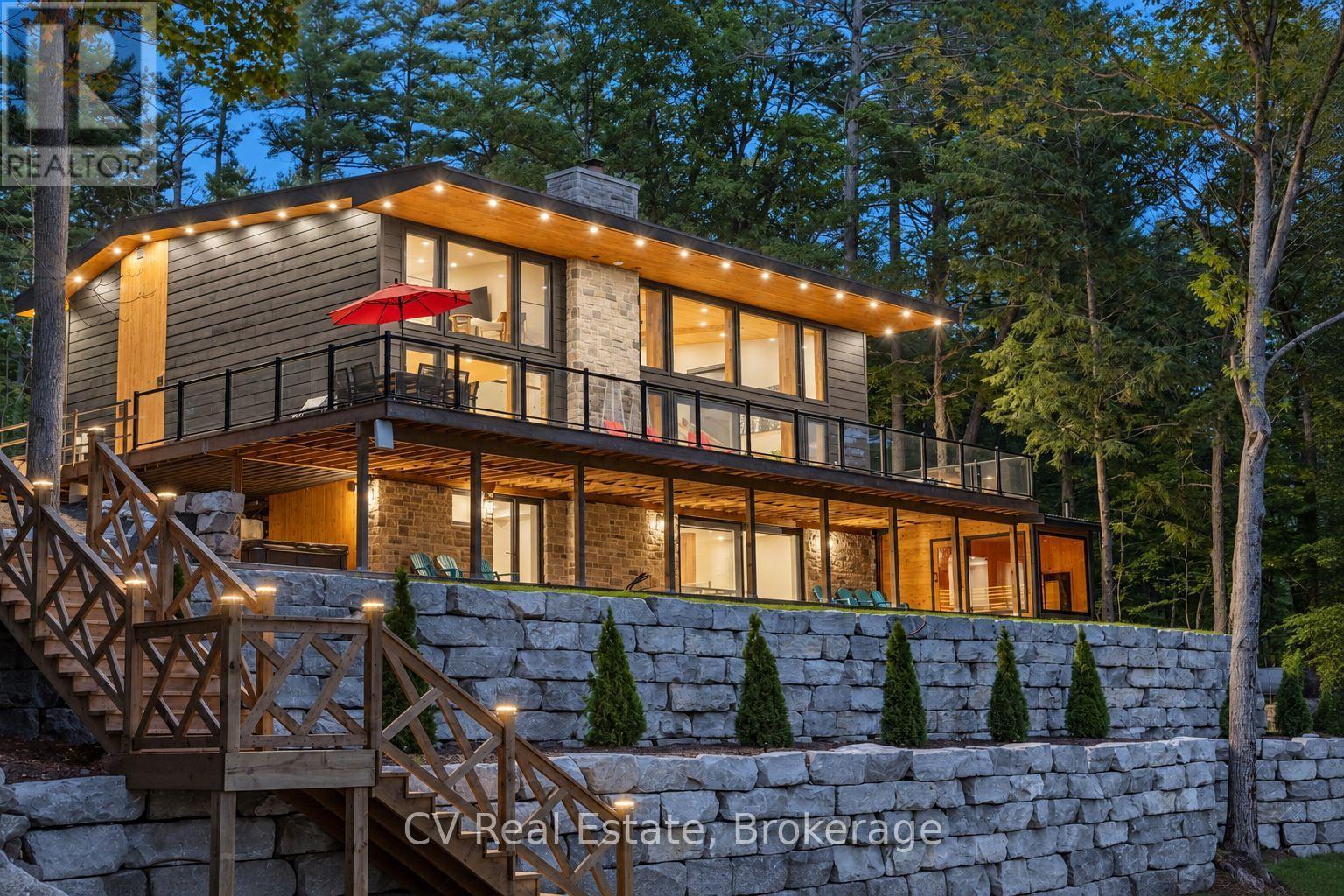 1009 DONALDSON STREET, Lake of Bays, Ontario