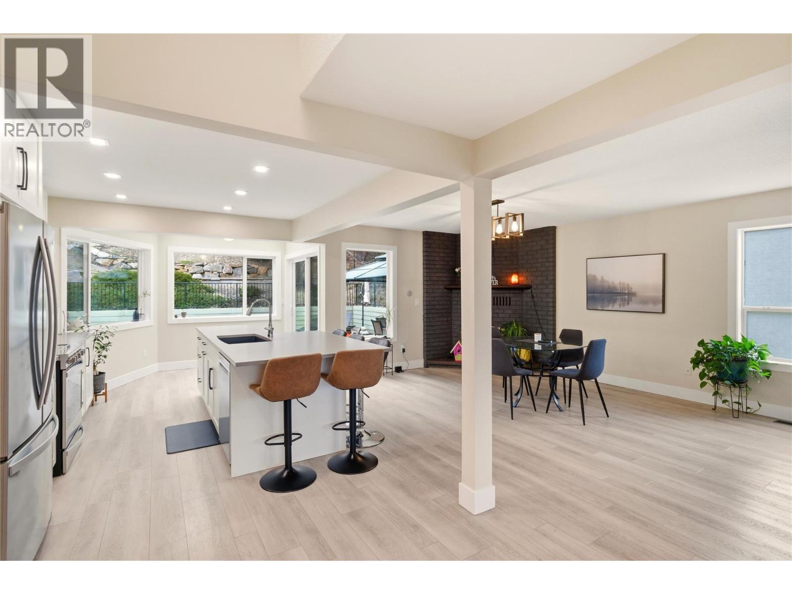 2218 Omineca Place, Kelowna, British Columbia  V1V 1H7 - Photo 9 - 10401729