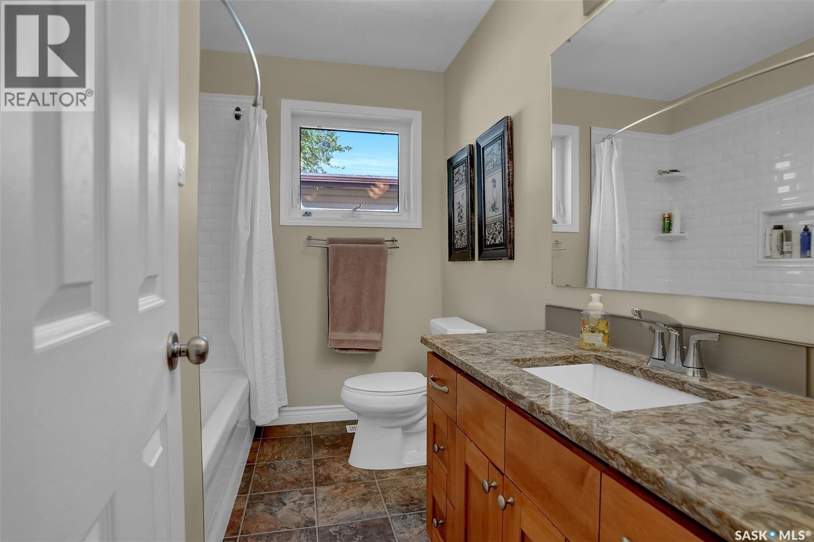 1616 Marshal Crescent, Moose Jaw, Saskatchewan  S6H 3G6 - Photo 23 - SK049439