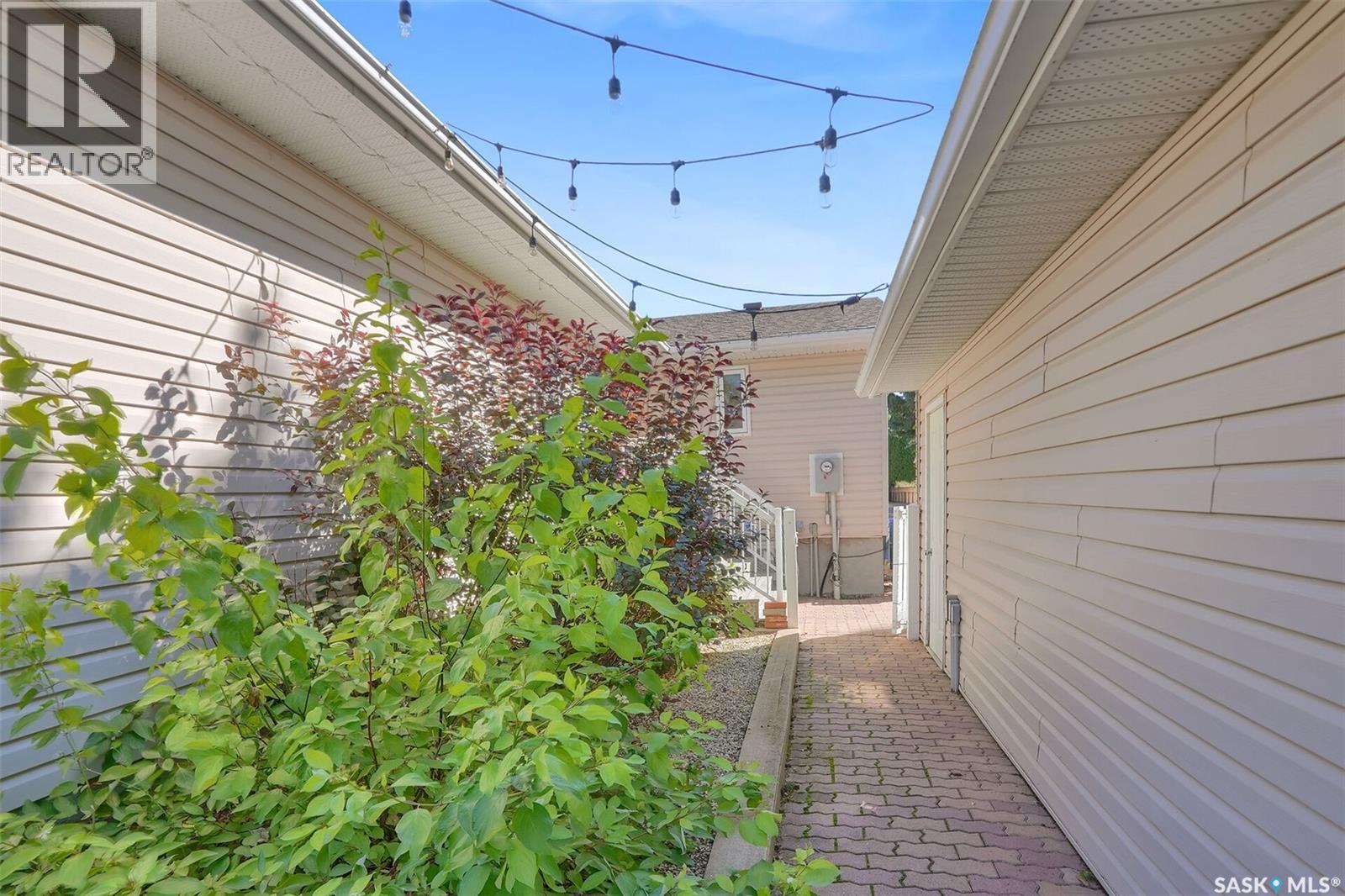1616 Marshal Crescent, Moose Jaw, Saskatchewan  S6H 3G6 - Photo 55 - SK049439