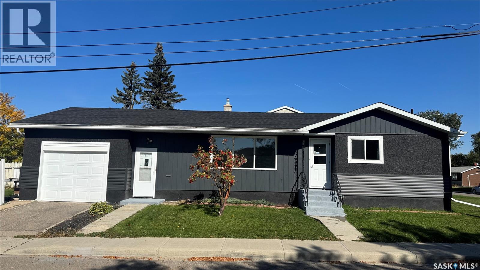 1020 9th Avenue E, Regina, Saskatchewan  S4N 0H3 - Photo 2 - SK049284