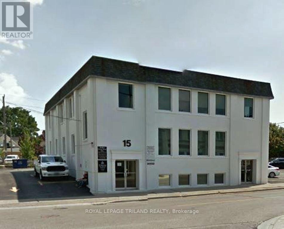304 - 15 Catharine Street S, St. Thomas, Ontario  N5P 2V7 - Photo 1 - X13825122