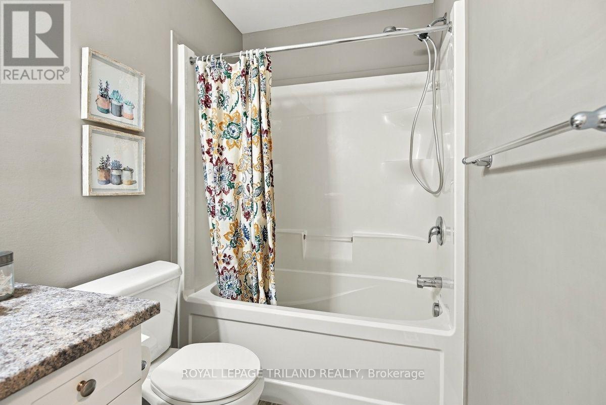 71 - 1960 Dalmagarry Road, London North, Ontario  N6G 0T8 - Photo 34 - X13825186