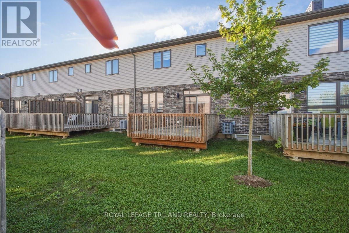 71 - 1960 Dalmagarry Road, London North, Ontario  N6G 0T8 - Photo 48 - X13825186