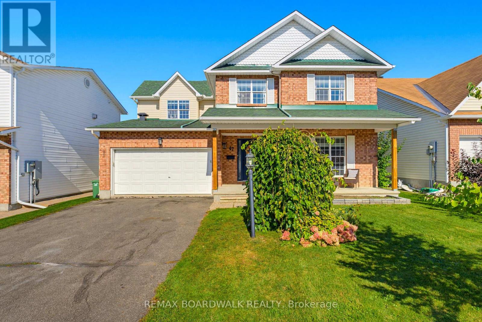 47 Mika Street, Ottawa, Ontario  K2S 1K6 - Photo 2 - X13825144