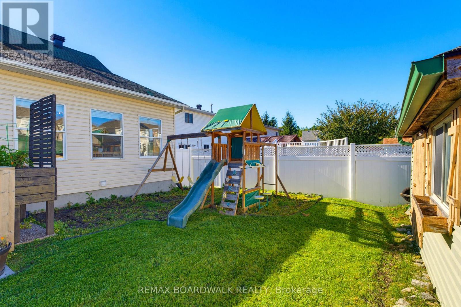 47 Mika Street, Ottawa, Ontario  K2S 1K6 - Photo 45 - X13825144