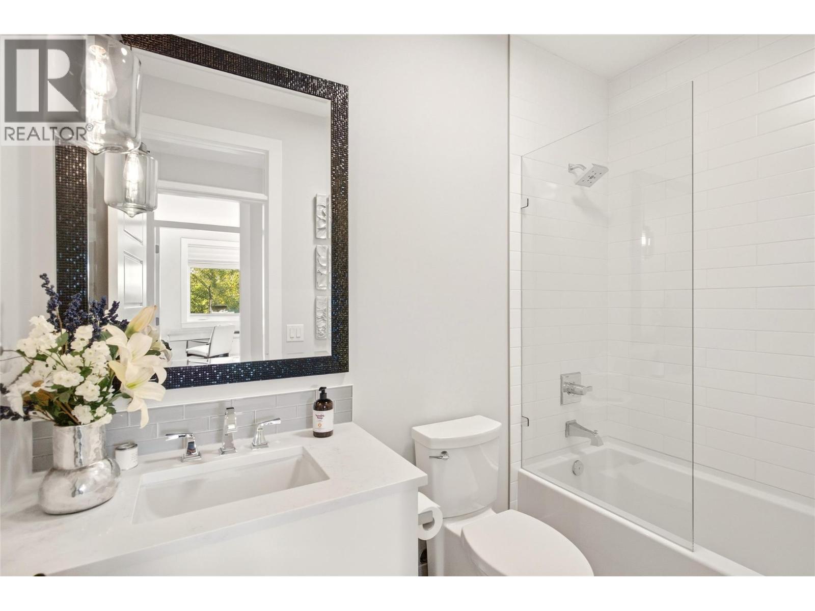 1675 Willow Crescent Unit# 3 Lot# 3, Kelowna, British Columbia  V1Y 4K4 - Photo 31 - 10401413