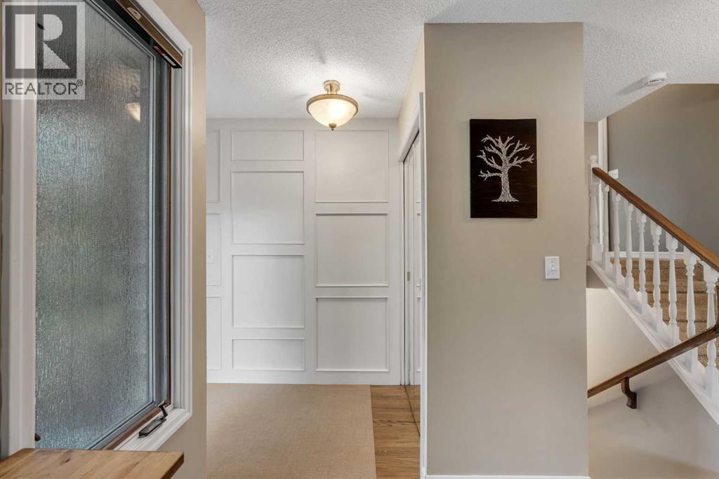 1308 Norfolk Drive NW, Calgary, Alberta  T2K 5P6 - Photo 3 - A2347667