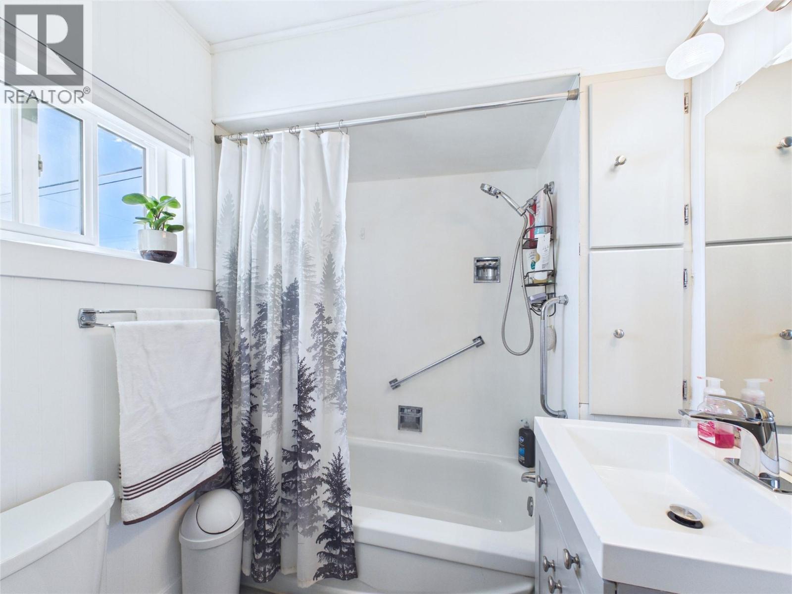 503 4th Street S, Cranbrook, British Columbia V1C 1H5 - Photo 18 - 10401822