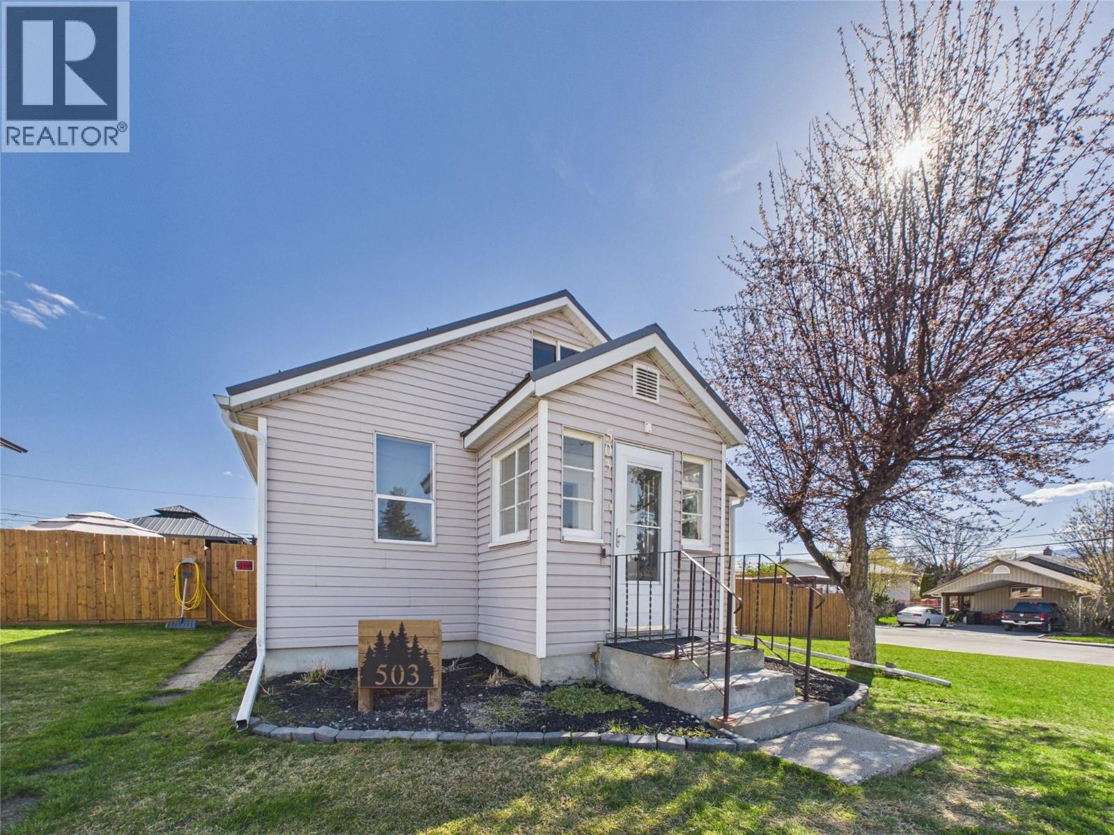 503 4th Street S, Cranbrook, British Columbia V1C 1H5 - Photo 1 - 10401822