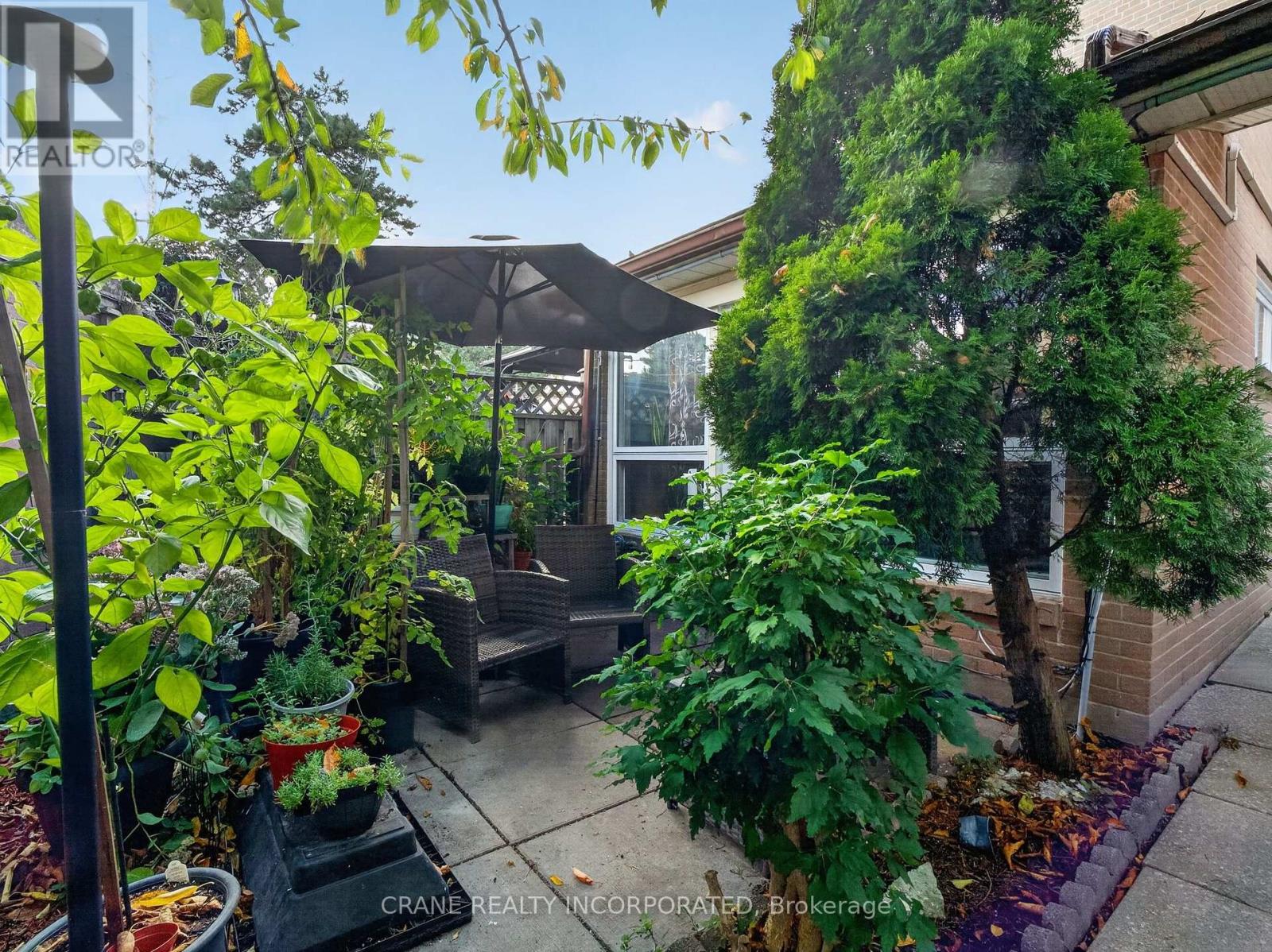 119 - 256 John Garland Boulevard, Toronto, Ontario  M9V 1N8 - Photo 2 - W13793900