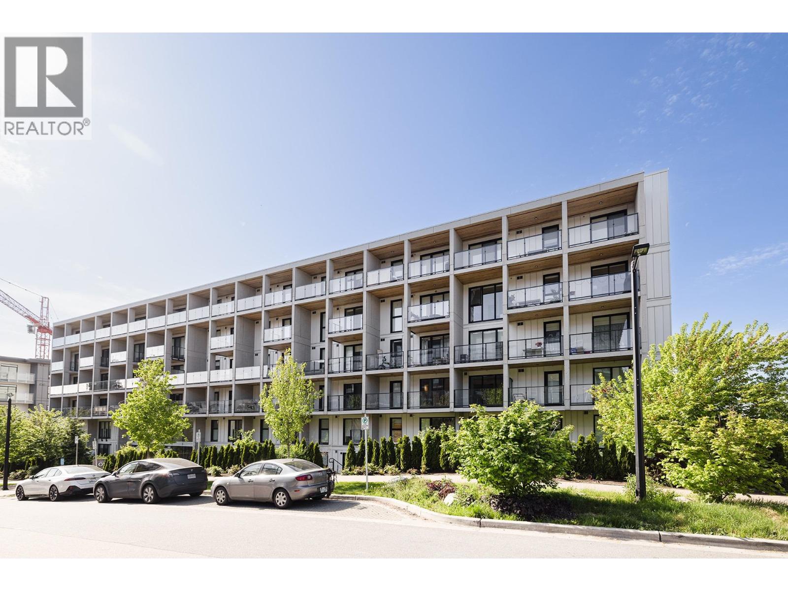 5f 9888 University Crescent, Burnaby, British Columbia  V5A 0G4 - Photo 3 - R3169288