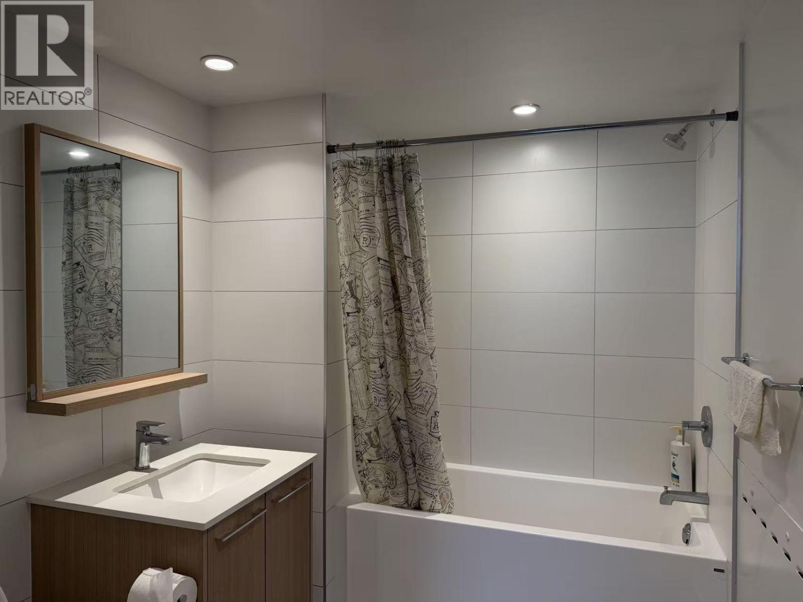 5f 9888 University Crescent, Burnaby, British Columbia  V5A 0G4 - Photo 8 - R3169288