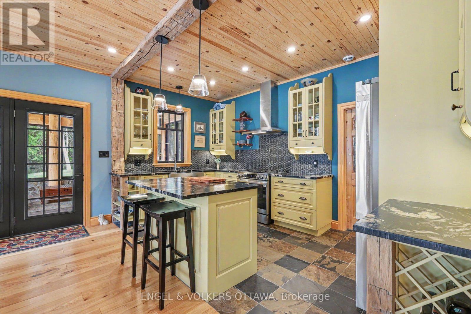 311 Clem Trail, Whitewater Region, Ontario  K0J 2L0 - Photo 18 - X13820466