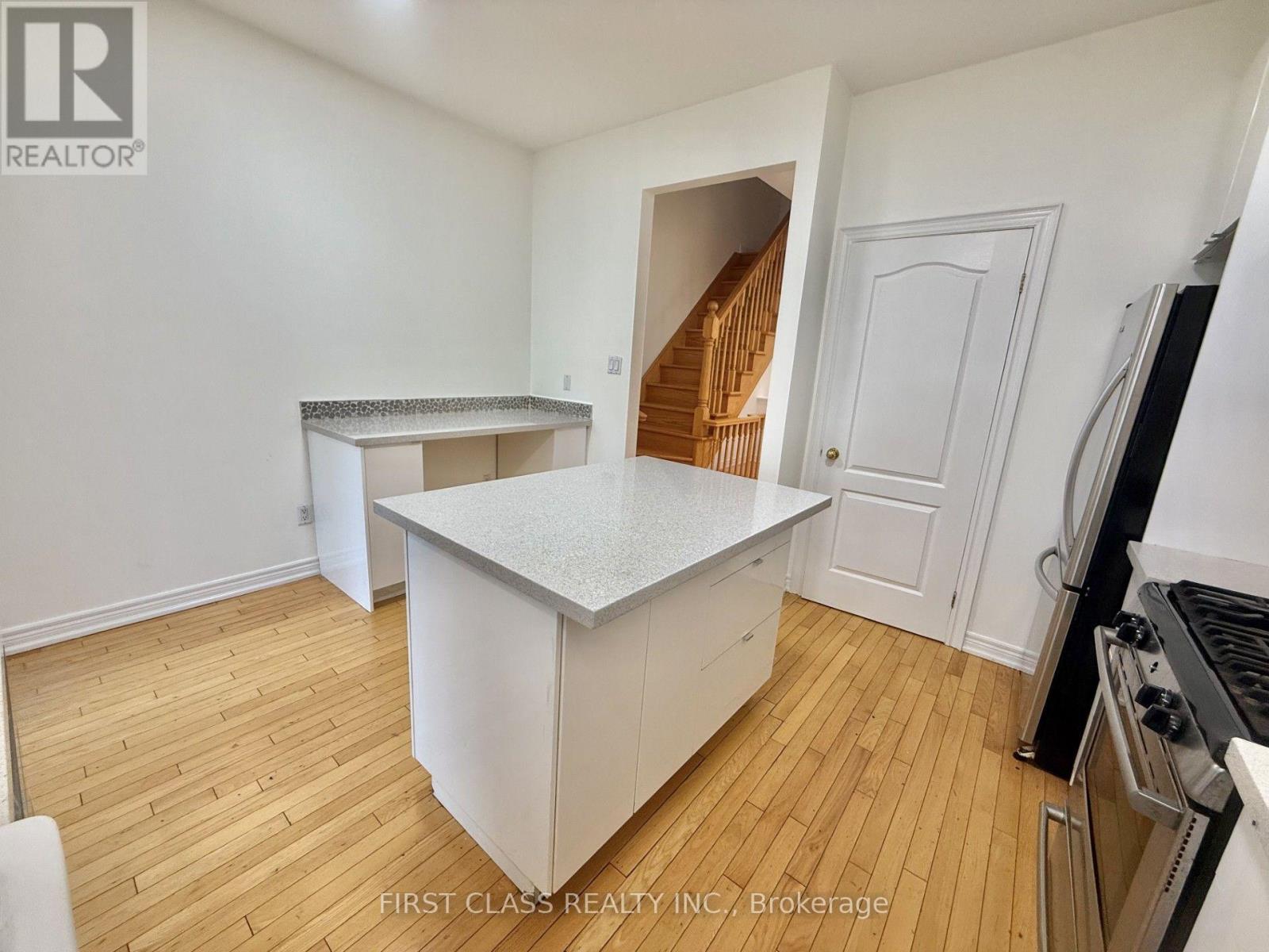 32d Oxford Street, Toronto, Ontario M5T 1N9 - Photo 10 - C13825116