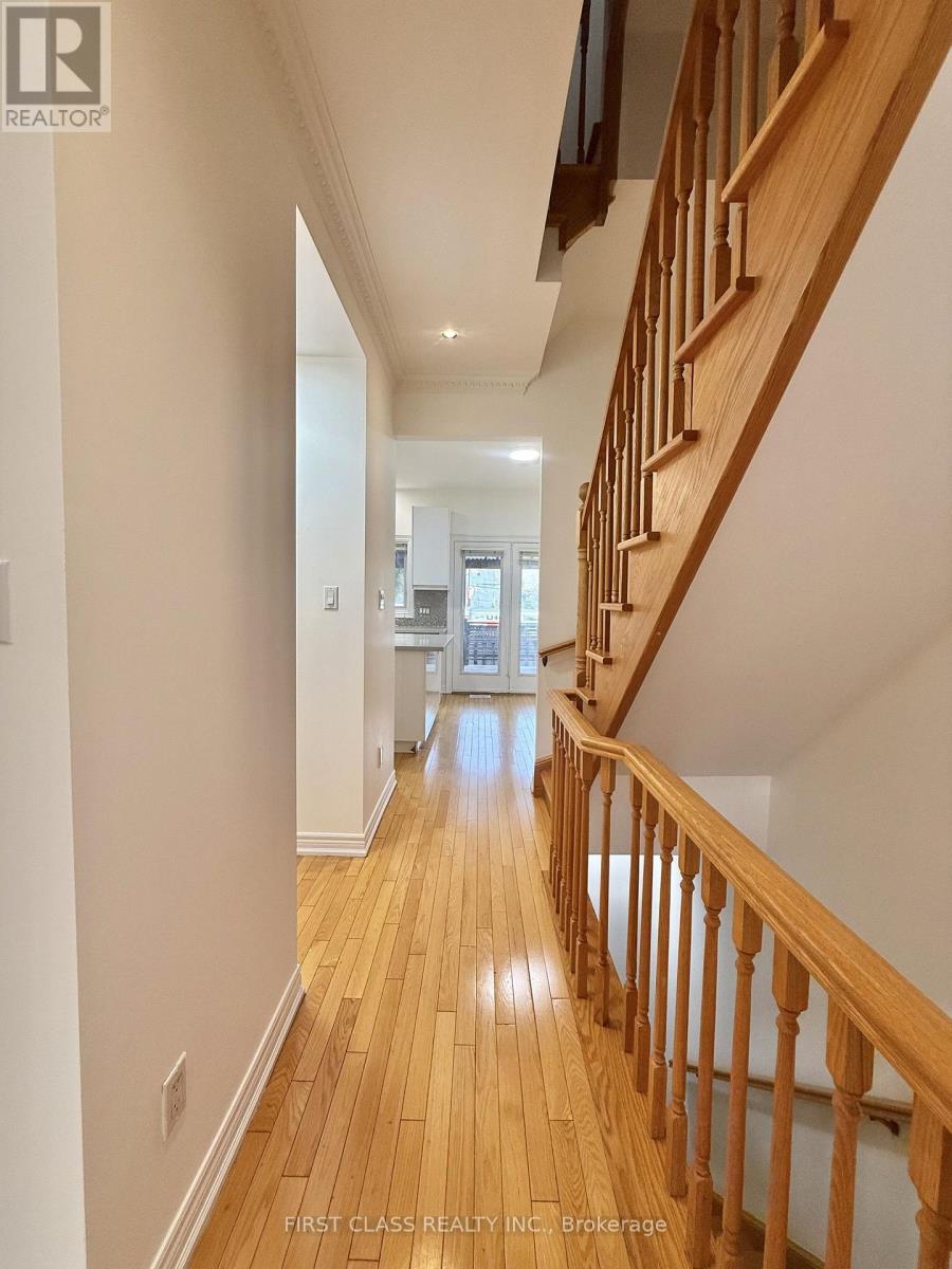 32d Oxford Street, Toronto, Ontario M5T 1N9 - Photo 6 - C13825116