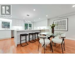21 BELVIDERE AVENUE, Toronto, Ontario