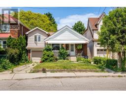 8 DAVIES CRESCENT, Toronto, Ontario