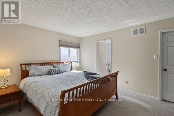 19 Peachtree Crescent, Clarington, Ontario  L1C 4K8 - Photo 34 - E13825132