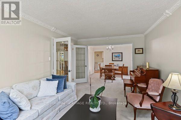 19 Peachtree Crescent, Clarington, Ontario  L1C 4K8 - Photo 7 - E13825132