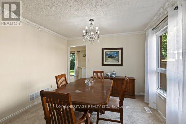19 Peachtree Crescent, Clarington, Ontario  L1C 4K8 - Photo 9 - E13825132